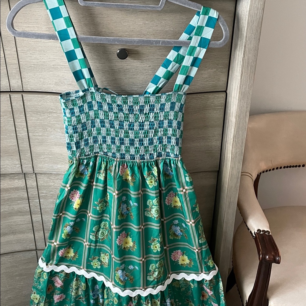 Rosa Clothing women’s Green Floral Smocked Sundress - Picture 5 of 6
